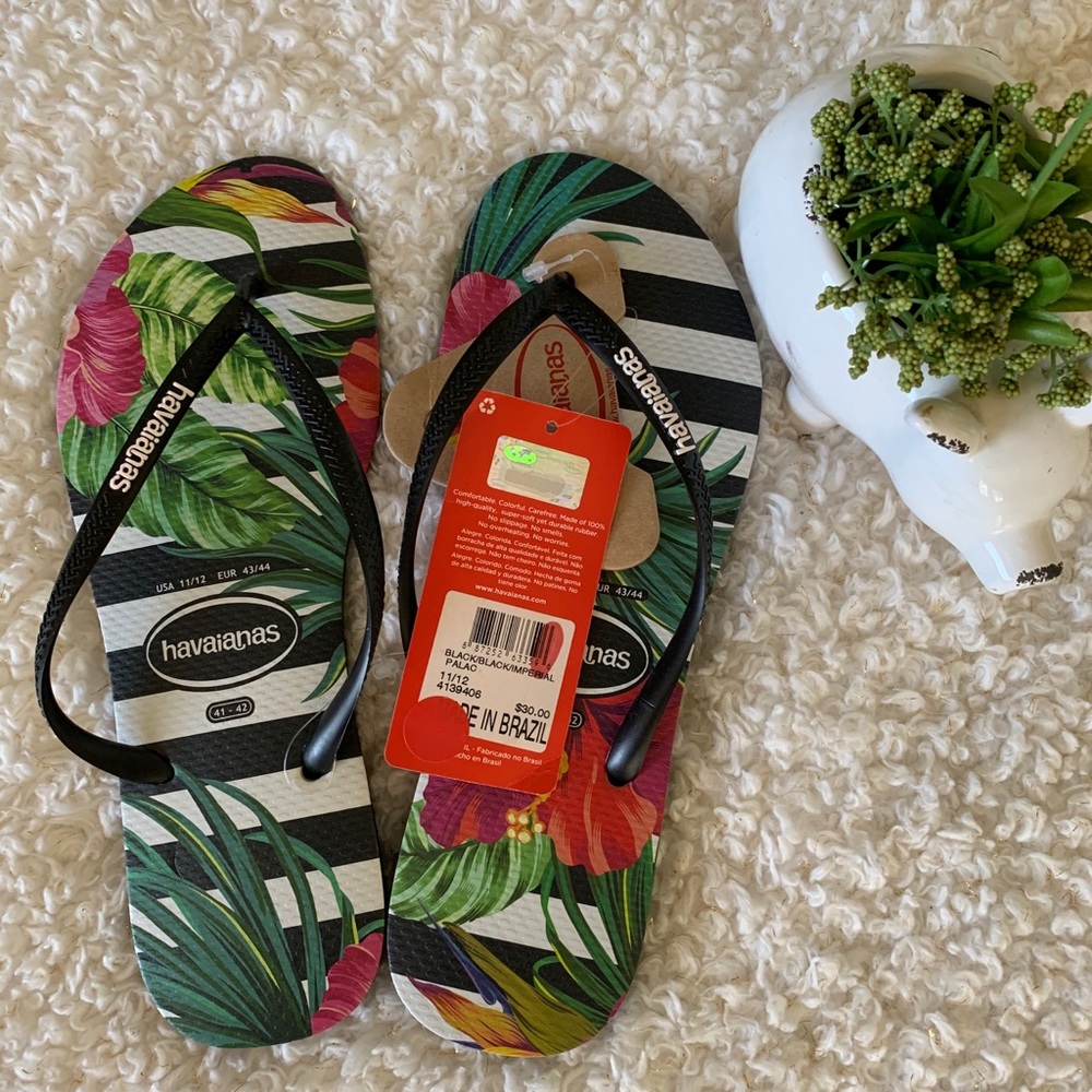 NWT ladies’Havaianas  US Sz.11/12 or Europe 43/44
